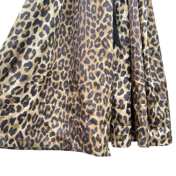 Jones New York - Satin Cheetah Robe - Size L/XL - Picture 3 of 9